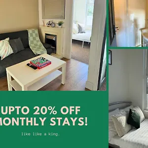 Apartment Cosy 2 Bed For Families With Free Parking, Liverpool